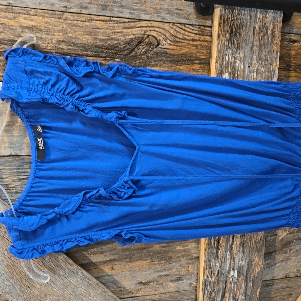 a.n.a. top. Blue. Size Medium